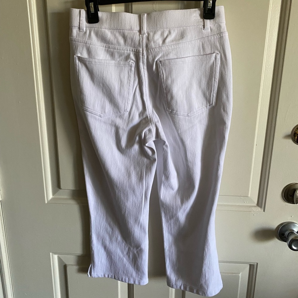 White crop jeans